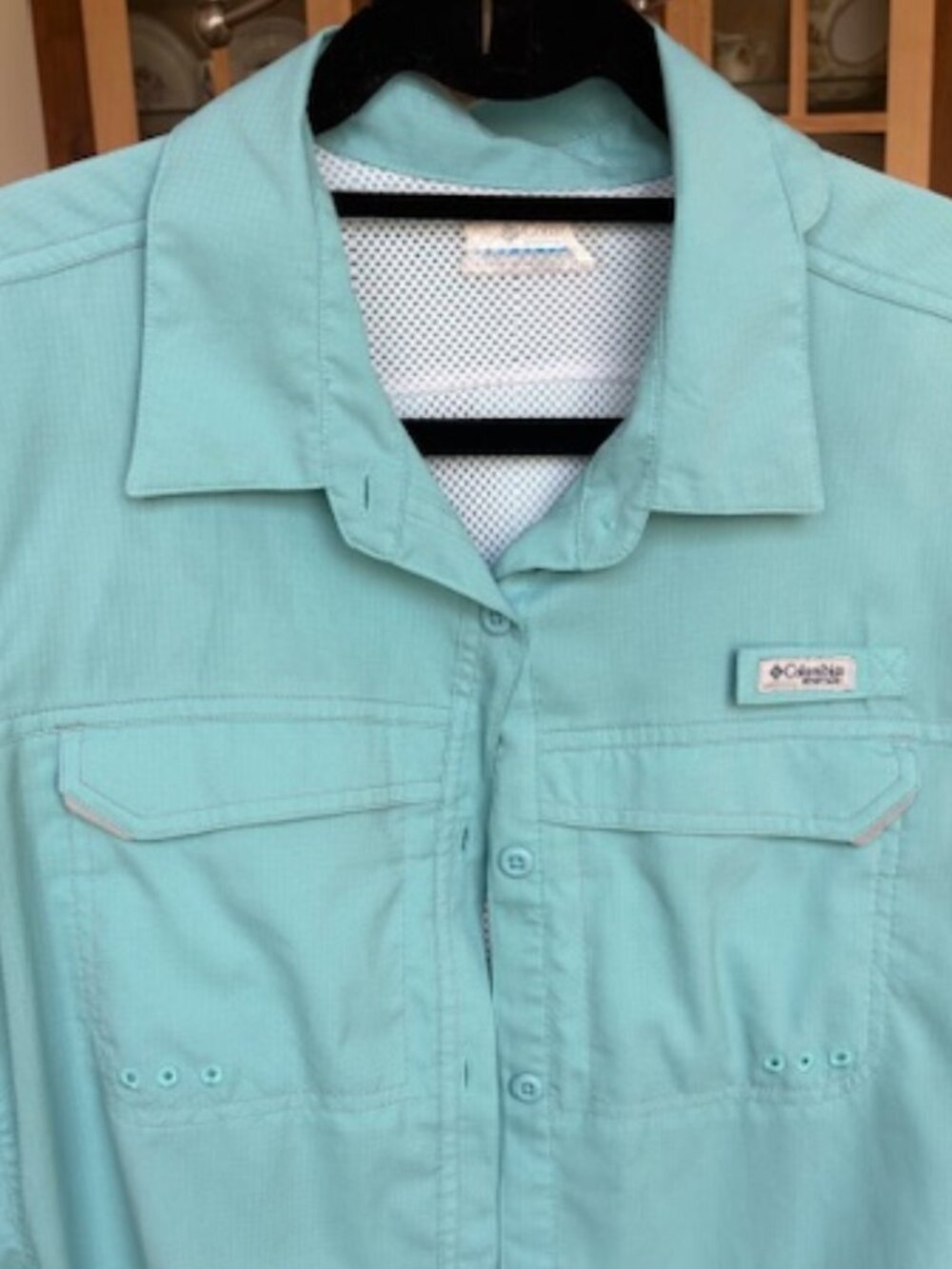 Columbia Women’s Aqua Button-Front Fishing Shirt